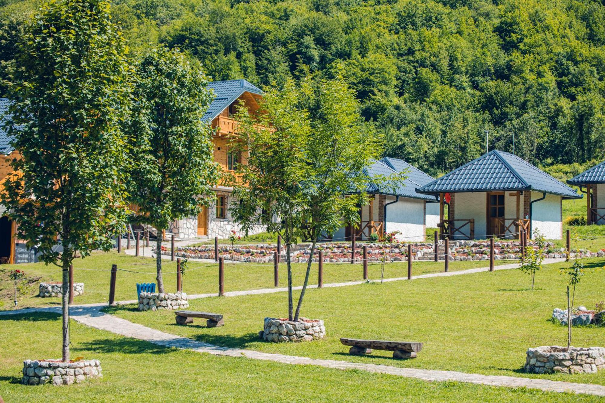 Outdoor Resort Tarasport Foca Exterior foto
